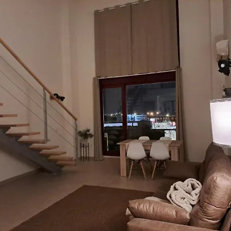 Apartment Acogedor Loftcon Garaje A 10min Del Aeropuerto E Ifema