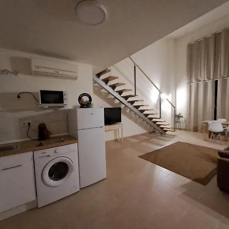 Acogedor Loftcon Garaje A 10min Del Aeropuerto E Ifema Apartment