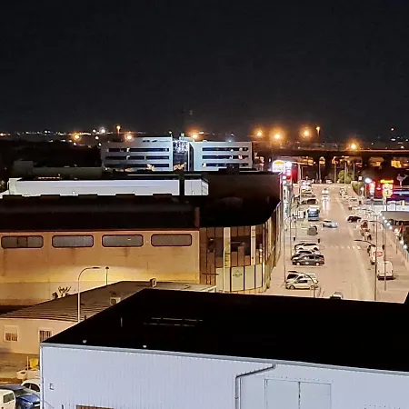 Acogedor Loftcon Garaje A 10min Del Aeropuerto E Ifema