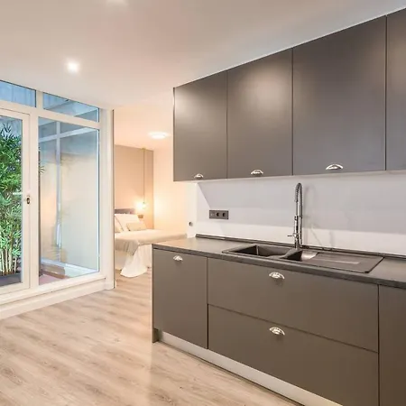 Apartamento Large And Vanguardist- 2bd 2bth- Letras Madrid