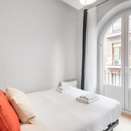 2 Bedrooms 1 Bathroom Furnished - Lavapies - Modern - Mintystay Apartment