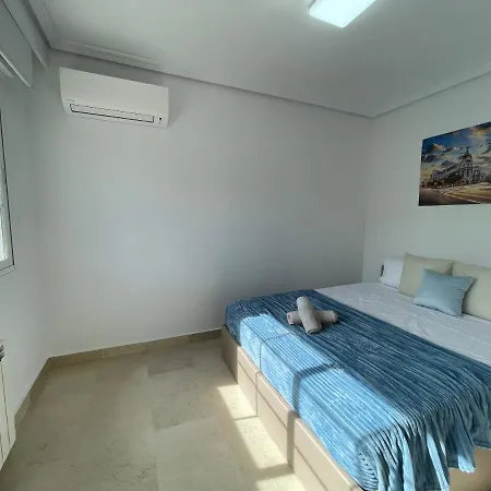 Holiday home Moderna Casa De Lujo Con Jacuzzi En El Jardin