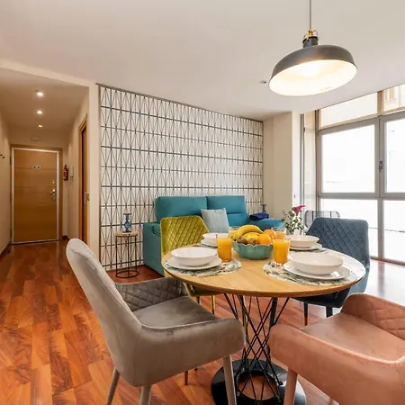 Luxury In Barrio Palacio Apartment Madrid