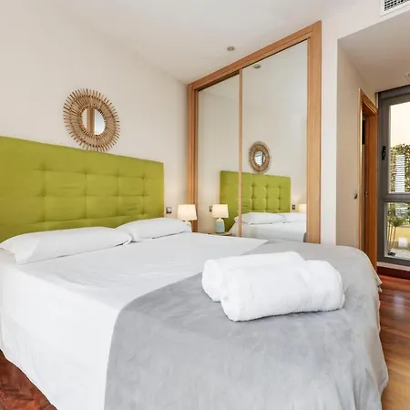 Luxury In Barrio Palacio Apartment *