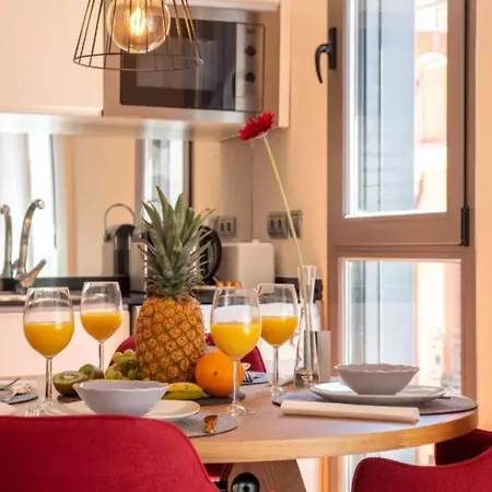Luxury In Barrio Palacio