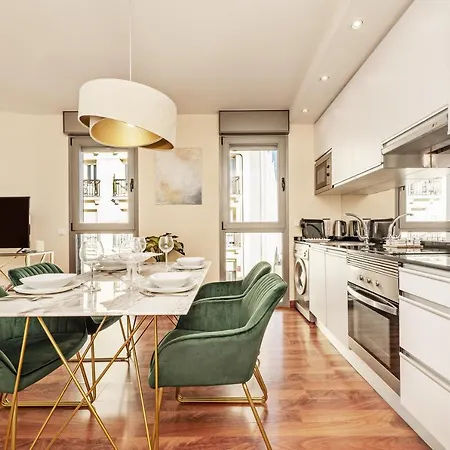 Luxury In Barrio Palacio Apartment *