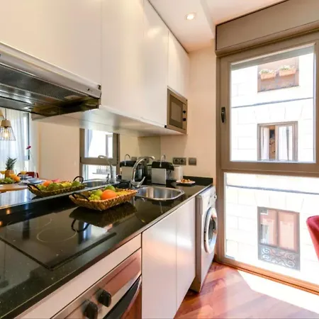 Luxury In Barrio Palacio Madrid
