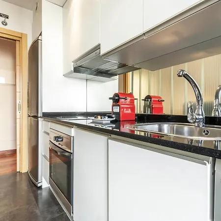 Luxury In Barrio Palacio Apartment