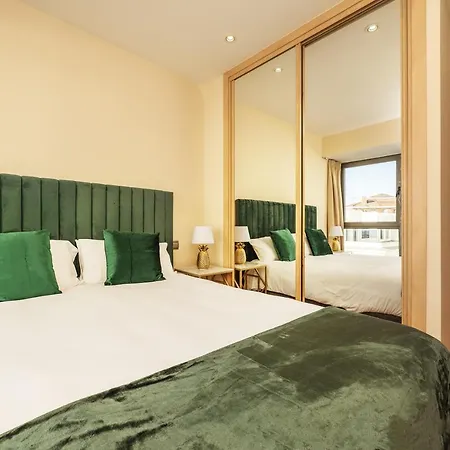 Luxury In Barrio Palacio Madrid