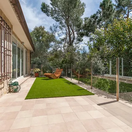 5-suite Luxury In With Indoor Pool And Oasis Villa
