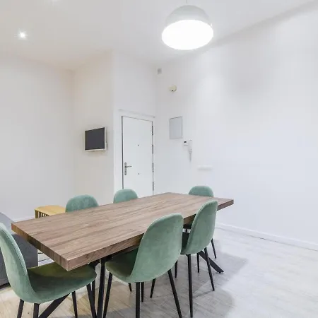 Apartamento Reformado En Malasana 6 Personas Madrid