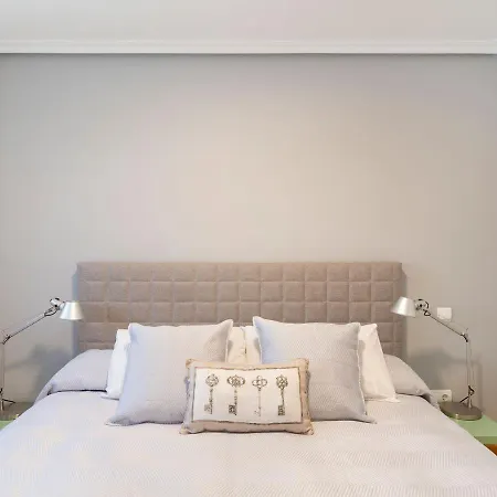 Ayala By Flatsweethome *