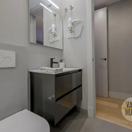 Confortable Piso De 3 Hab En El Centro De Madrid