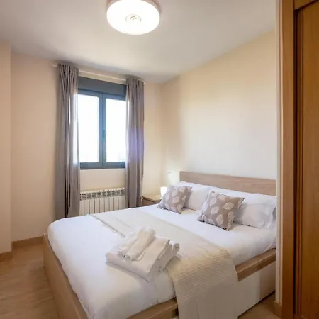 Apartment For Your Amplio Y Luminoso Temporal En Orcasitas - Wifi Bea25 Madrid
