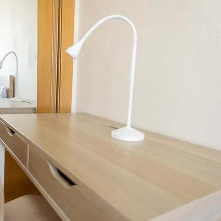 Apartment For Your Amplio Y Luminoso Temporal En Orcasitas - Wifi Bea25 Madrid