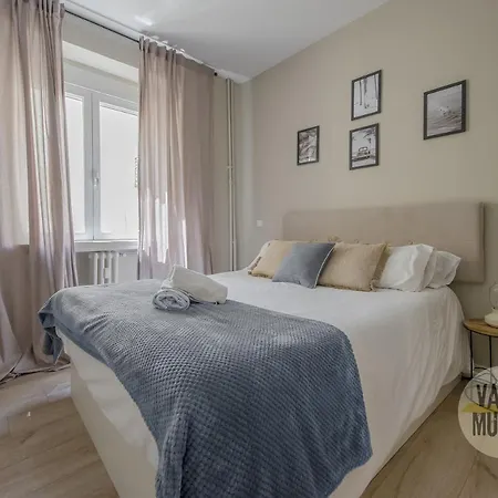 Cool Piso De 3hab En El Centro De Madrid/la Latina Apartment