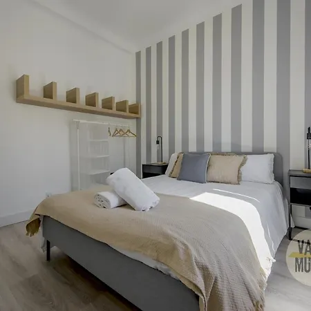 And Cool Apt 7pax En La Latina-centro Apartment Madrid