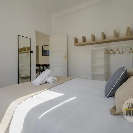 And Cool Apt 7pax En La Latina-centro Madrid