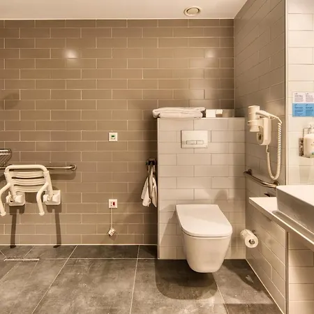 Hotell Express - - Airport By Ihg Madrid