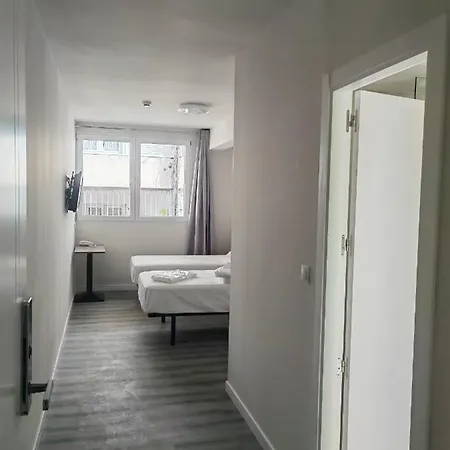 Golden 21*** Guest house