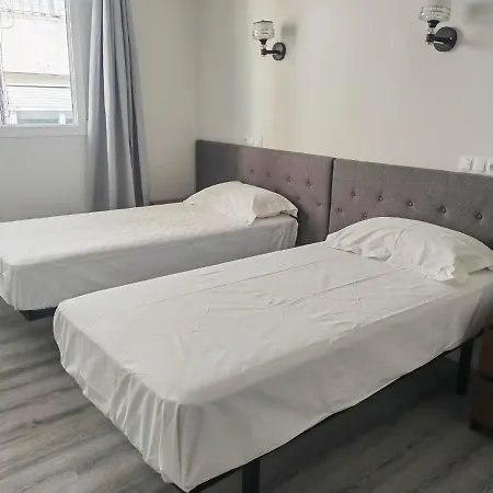 Golden 21*** Guest house