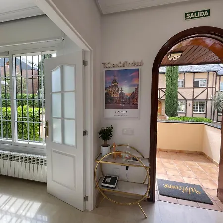 Moderna Casa De Lujo Con Jacuzzi En El Jardin Holiday home Madrid