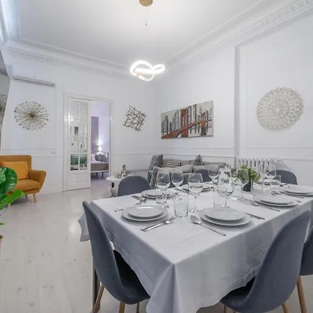 Penthouse Deluxe Granvia, By Monaro * Madrid
