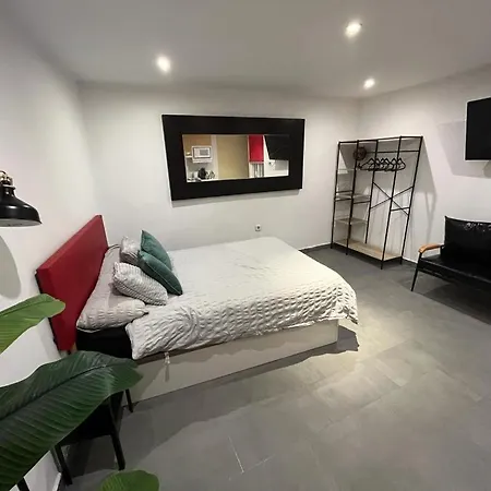 Estudio En El Corazon De Malasana Apartment