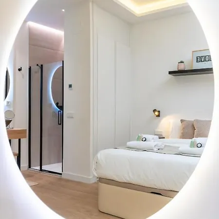De Diseno Puerta Del Sol Apartment *