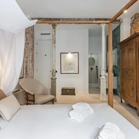 Queens House Chueca Guest house Madrid