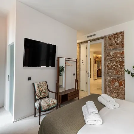 Queens House Chueca Guest house Madrid