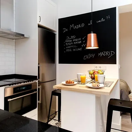 Pelayo, Moderno Apartamento Para Dos En Chueca Madrid