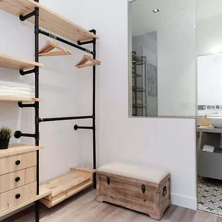 Pelayo, Moderno Apartamento Para Dos En Chueca