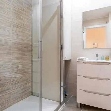 Apartment Modern, Bright - 1bd 1bth -lavapies Madrid
