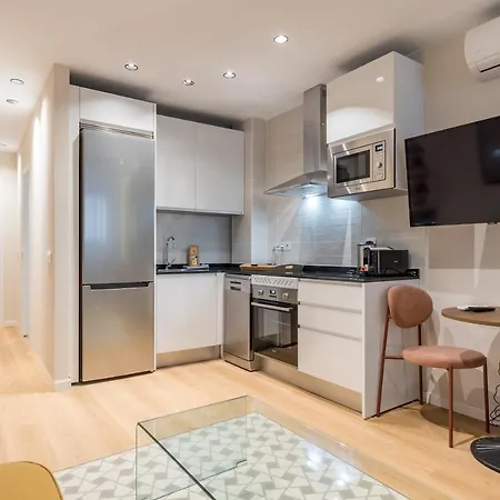 Modern, Bright - 1bd 1bth -lavapies * Madrid