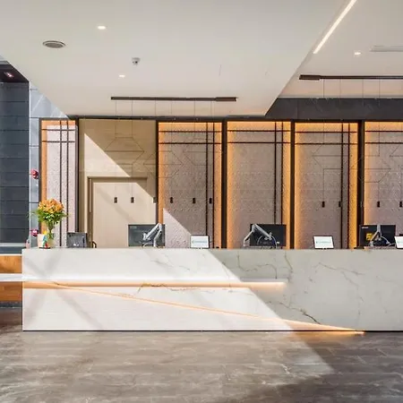 Hotel Ilunion Atrium 4*