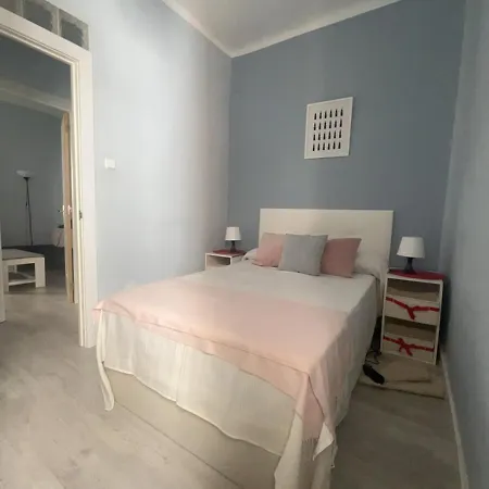 Retiro, Atocha, Paseo Del Prado. Pacifico 28007.