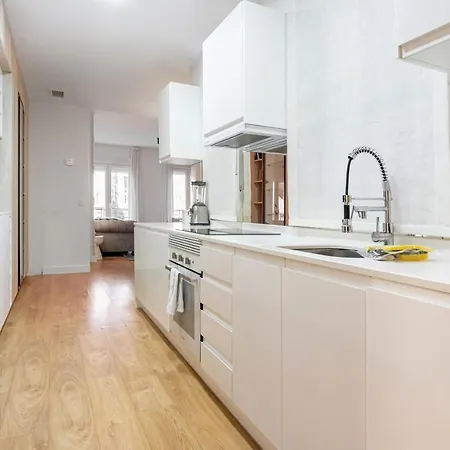 3 Bedrooms 2 Bathrooms Furnished - Salamanca - Stylish - Mintystay Madrid
