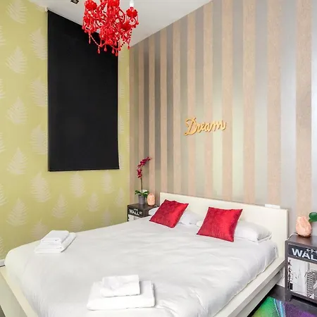 Apartment 1 Bedroom 1 Bathroom Furnished Stylish Apt- Malasana - Mintystay *