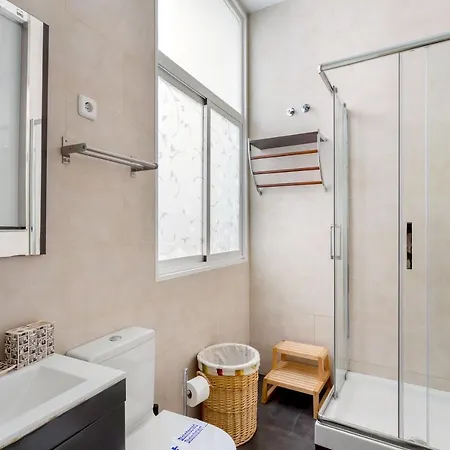 1 Bedroom 1 Bathroom Furnished Stylish Apt- Malasana - Mintystay Apartment Madrid