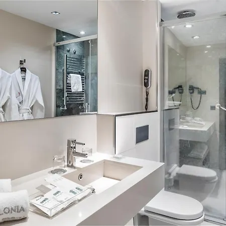 Catalonia Plaza Mayor 4*