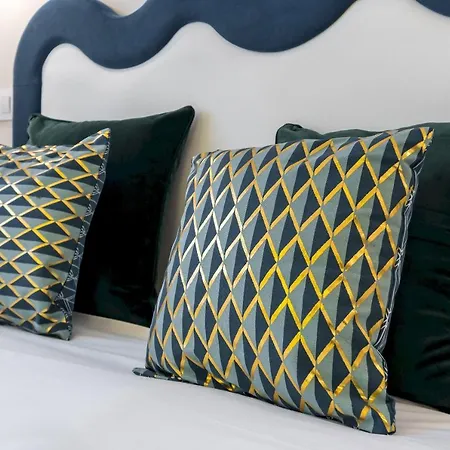 Modern, Bright - 1bd 1bth -lavapies Madrid
