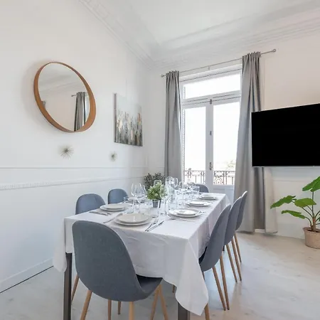 Penthouse Deluxe Granvia, By Monaro Apartment