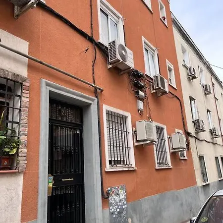 Apartamento En Tetuan, Cerca De Plaza De Castilla. * Madrid