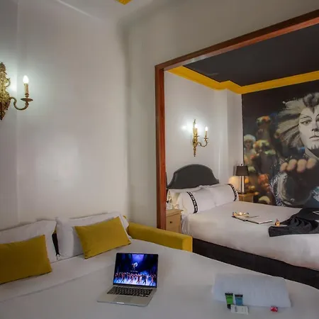 Hotel Casual Del Teatro 2*