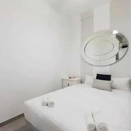 2 Bedrooms 2 Bathrooms Furnished - Plaza Mayor - Spacious & Equipped - Mintystay Apartment *