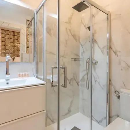 2 Bedrooms 2 Bathrooms Furnished - Plaza Mayor - Spacious & Equipped - Mintystay Madrid