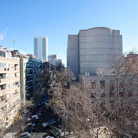 Aparthotel Espahotel Plaza Basílica 3*