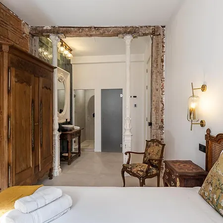 Queens House Chueca * Madrid