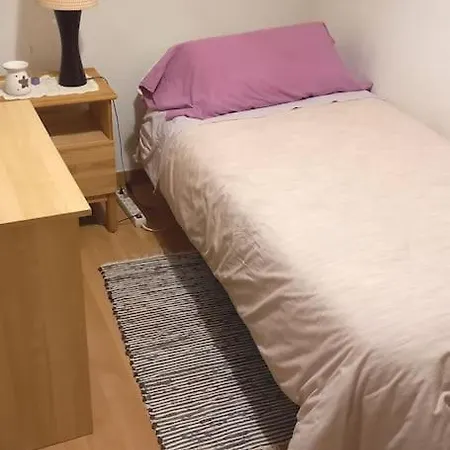 Alojamiento Disponible Para Una Persona Apartment